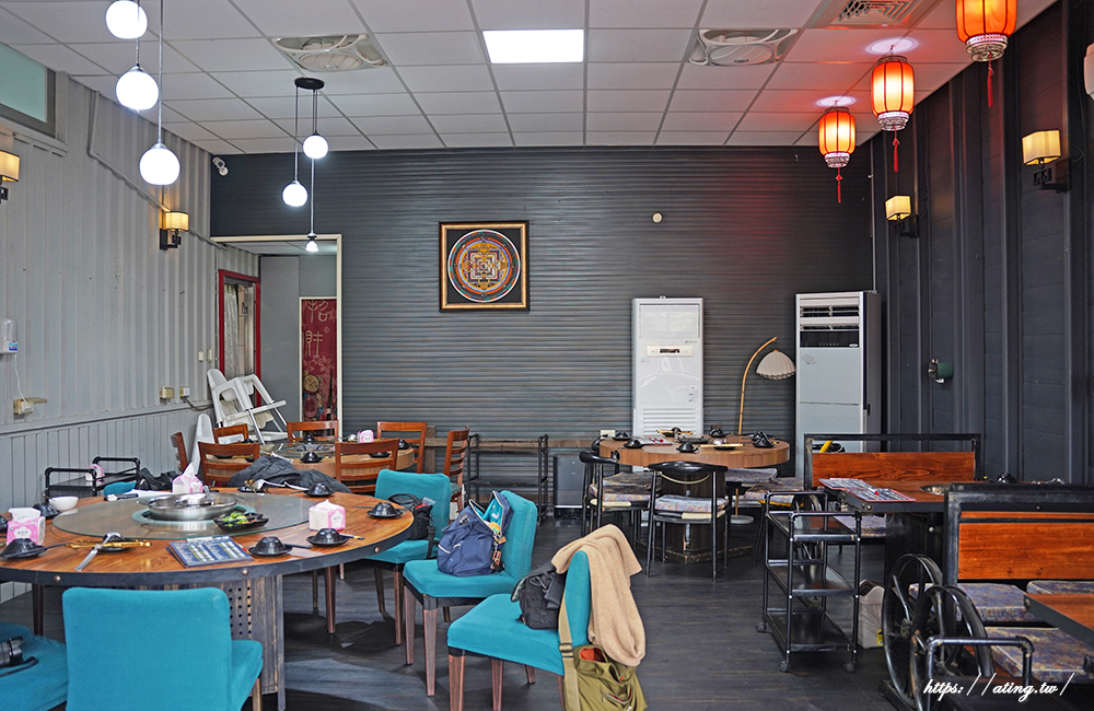 豐原十三涮重慶老火鍋｜祖傳秘製麻辣底料搭配超嫩手切溫體牛，自助吧吃到飽 CP 值爆表！