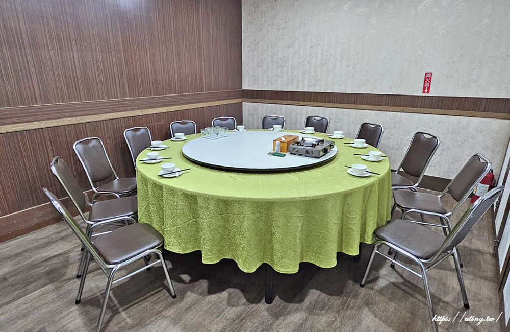 2026台中年菜推薦》大祥海鮮燒鵝餐廳輕鬆提走整桌年菜讓你免下廚輕鬆圍爐吃團圓飯 - 第4張圖 2026台中年菜推薦》大祥海鮮燒鵝餐廳輕鬆提走整桌年菜讓你免下廚輕鬆圍爐吃團圓飯