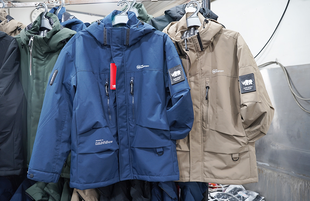 台中大里德芳路原廠犀牛黑科技機能服飾特賣會開跑全館100元起~任搭四件990元~ - 第55張圖 台中大里德芳路原廠犀牛黑科技機能服飾特賣會開跑全館100元起~任搭四件990元~