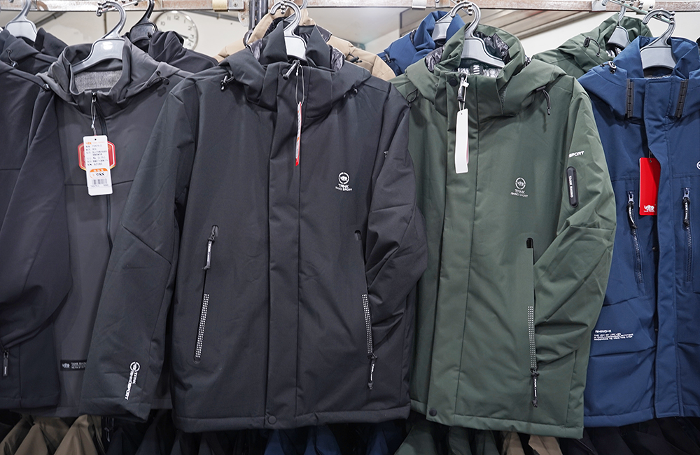 台中大里德芳路原廠犀牛黑科技機能服飾特賣會開跑全館100元起~任搭四件990元~ - 第54張圖 台中大里德芳路原廠犀牛黑科技機能服飾特賣會開跑全館100元起~任搭四件990元~