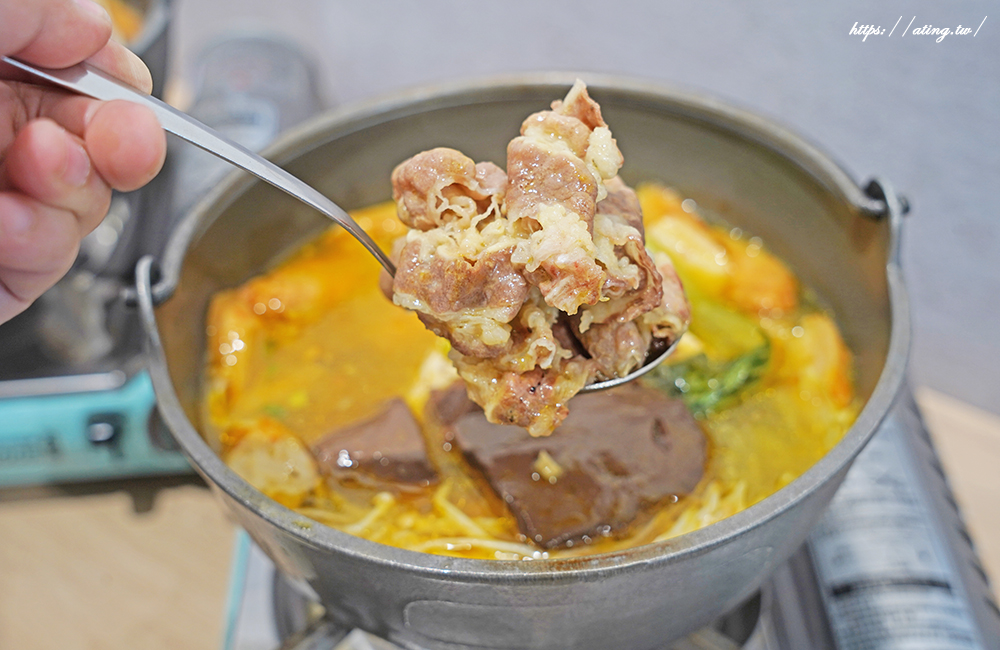 台北江麻辣臭豆腐嶺東店自助吧任你喝,全新 5 款鍋物湯頭登場!每鍋都有鴨血+豆腐,像在吃迷你版宮廷盛宴 - 第15張圖 台北江麻辣臭豆腐嶺東店自助吧任你喝,全新 5 款鍋物湯頭登場!每鍋都有鴨血+豆腐,像在吃迷你版宮廷盛宴