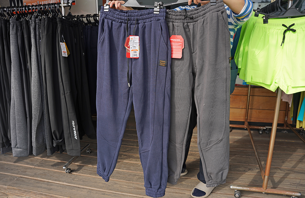 原廠犀牛黑科技機能服飾特賣會台南新市區中正路開跑全館100元起~任搭四件990元~ - 第11張圖 原廠犀牛黑科技機能服飾特賣會台南新市區中正路開跑全館100元起~任搭四件990元~