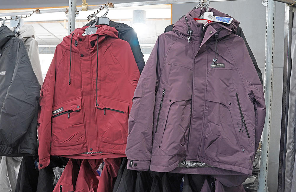 原廠犀牛黑科技機能服飾特賣會台南新市區中正路開跑全館100元起~任搭四件990元~ - 第51張圖 原廠犀牛黑科技機能服飾特賣會台南新市區中正路開跑全館100元起~任搭四件990元~