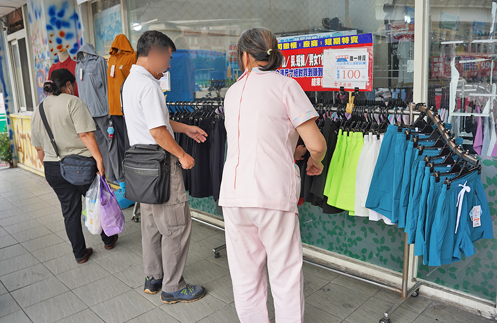 2026年台中原廠犀牛服飾特賣會<台中北屯>短期特賣會開跑全館100元起~任搭四件990元~ - 第3張圖 2026年台中原廠犀牛服飾特賣會<台中北屯>短期特賣會開跑全館100元起~任搭四件990元~