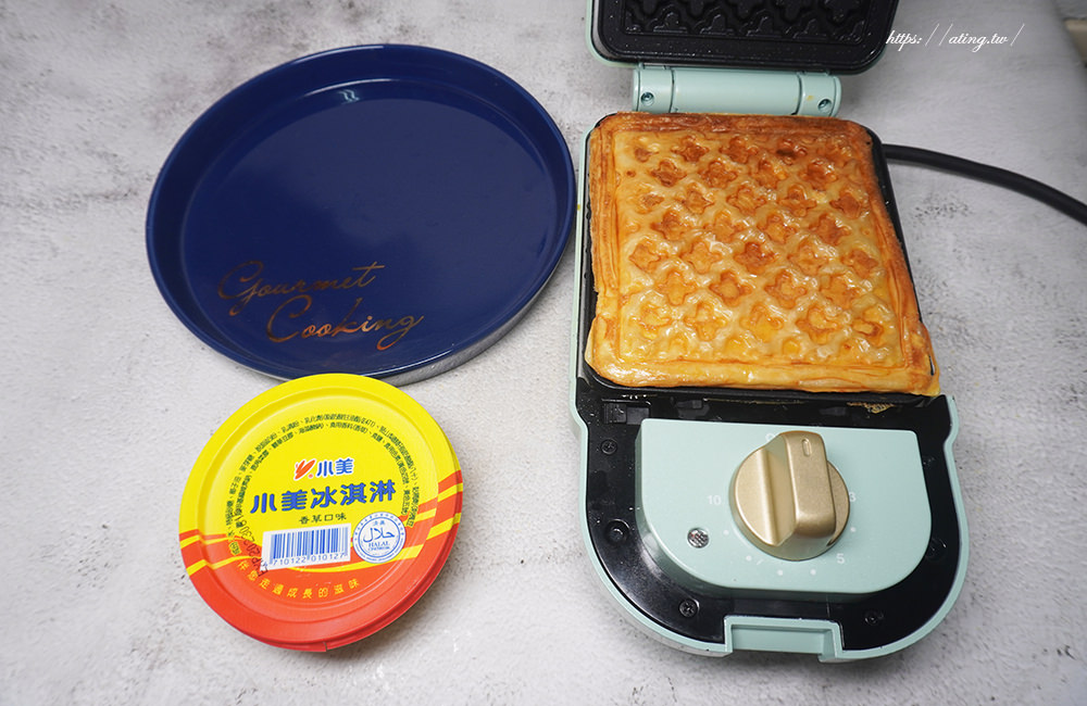 Crisp ice cream waffle maker02