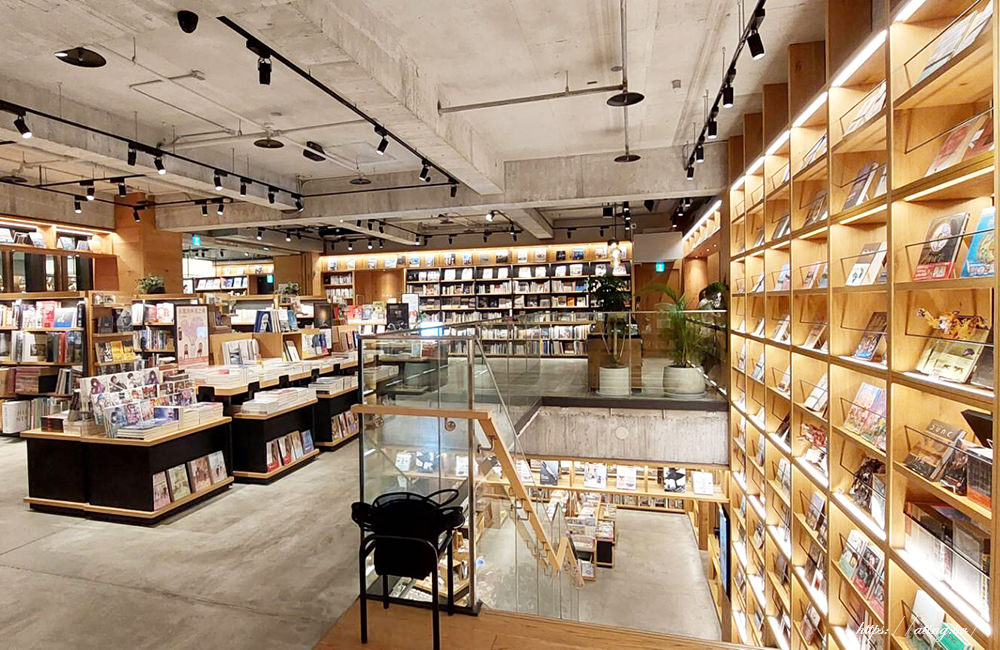 Tsutaya Bookstore Taiwan taichung 06