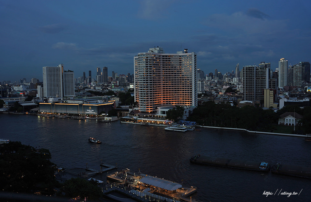 iconsiam Bangkok Night View 02